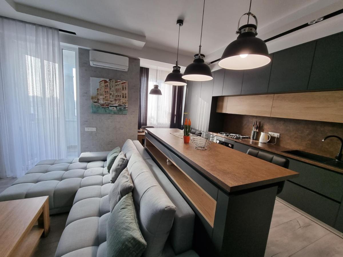 Diplomat The Best Ultra Central Apartaments Kischinau Exterior foto